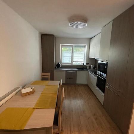 Apartman Daxnerko - Samostatny Dvojpokojovy Byt บราติสลาวา ภายนอก รูปภาพ