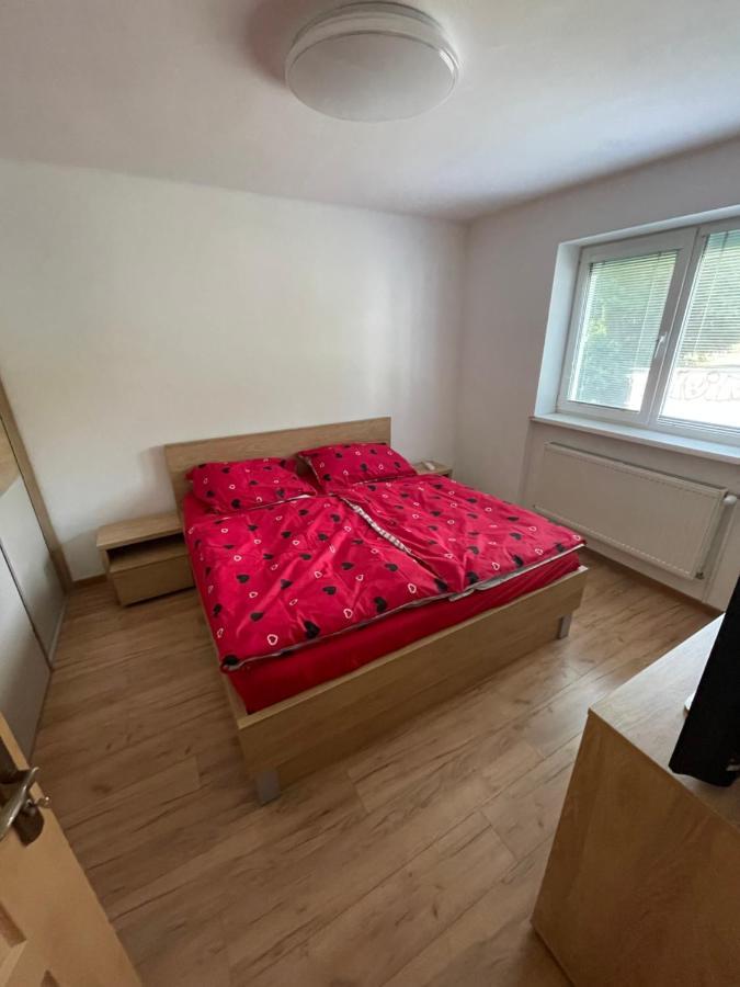 Apartman Daxnerko - Samostatny Dvojpokojovy Byt บราติสลาวา ภายนอก รูปภาพ
