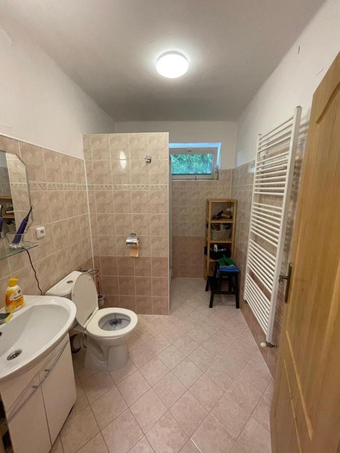 Apartman Daxnerko - Samostatny Dvojpokojovy Byt บราติสลาวา ภายนอก รูปภาพ