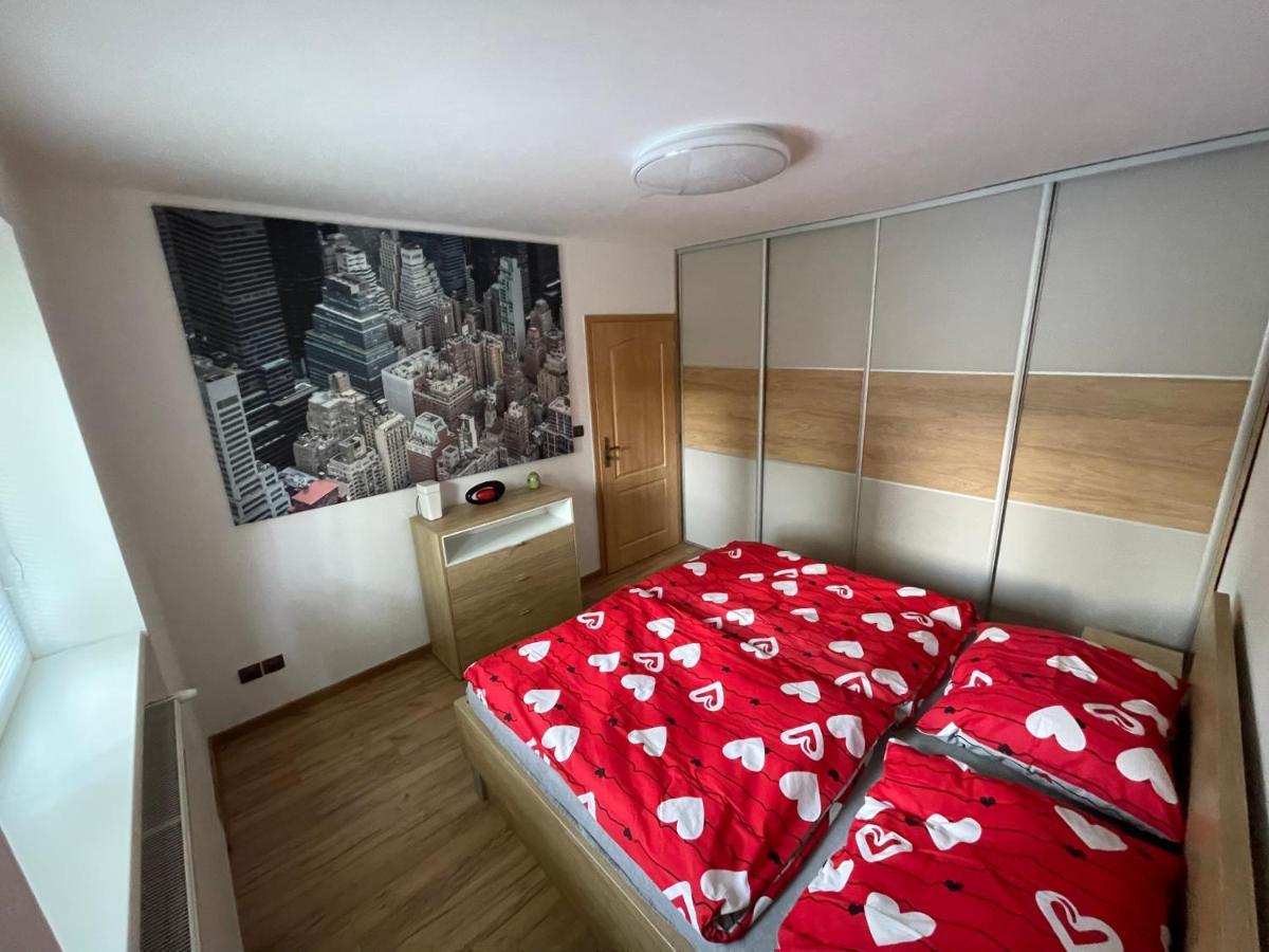 Apartman Daxnerko - Samostatny Dvojpokojovy Byt บราติสลาวา ภายนอก รูปภาพ